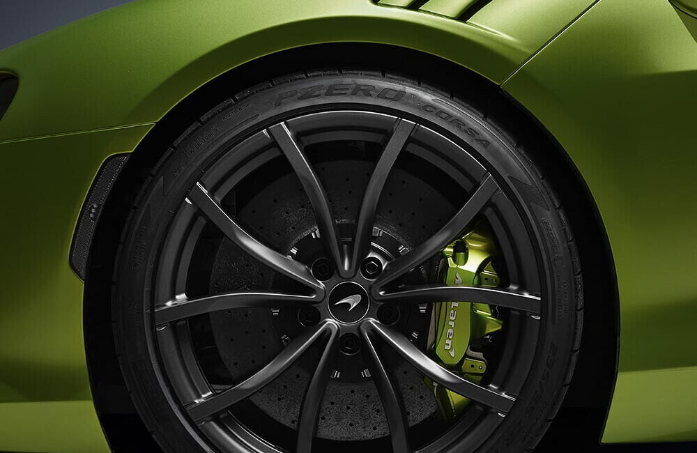 Pneumatici Pirelli P Zero Cyber Tyre