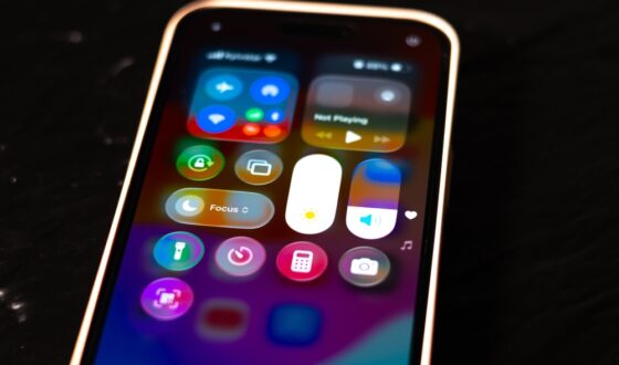 Screenshot delle beta pubbliche di iOS 27