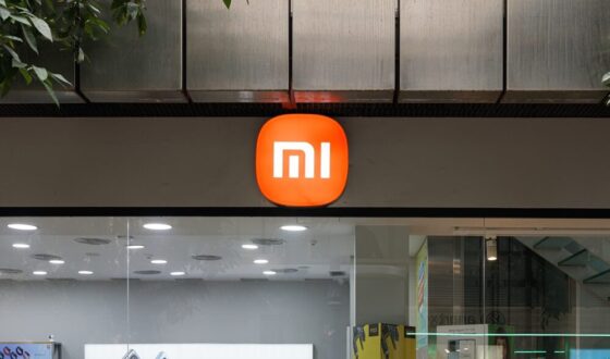 Xiaomi 18 Fold smartphone pieghevole