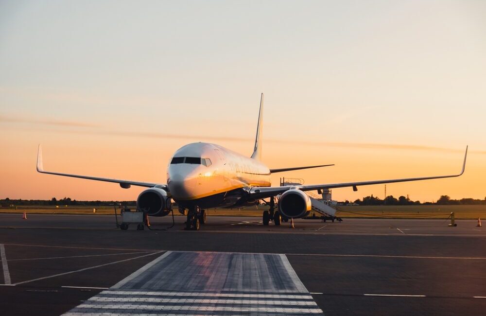 Airbus A350F in volo