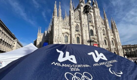Volontari di Milano Cortina durante le Olimpiadi