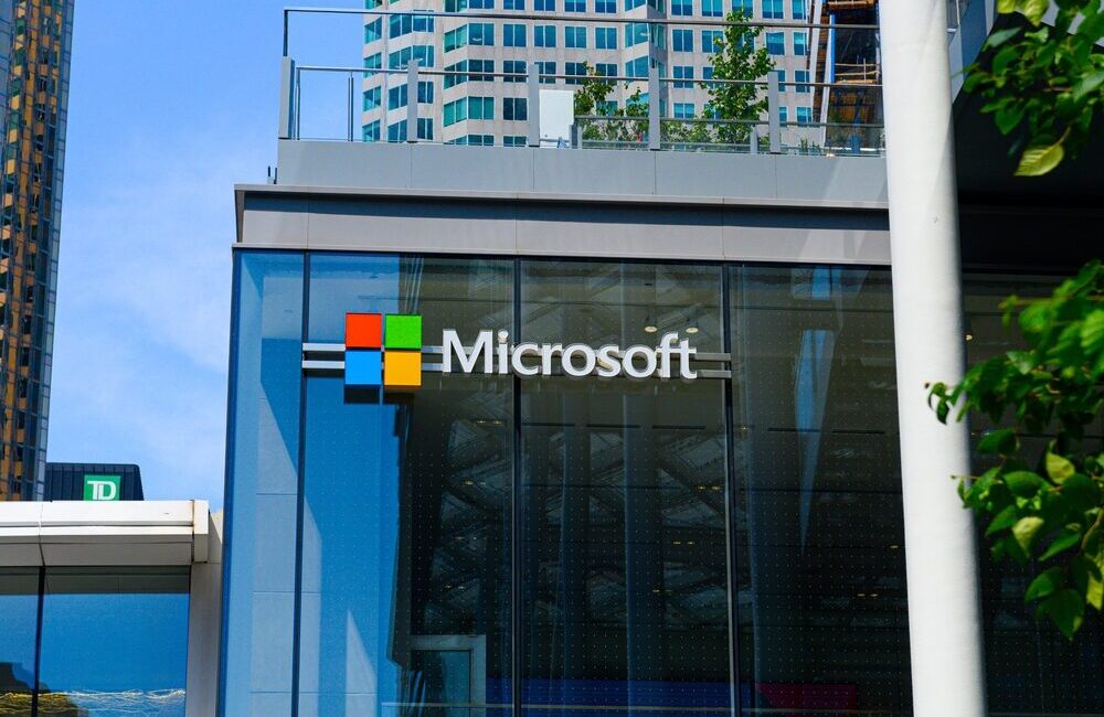 Microsoft e sindacati stabiliscono standard AI nelle scuole