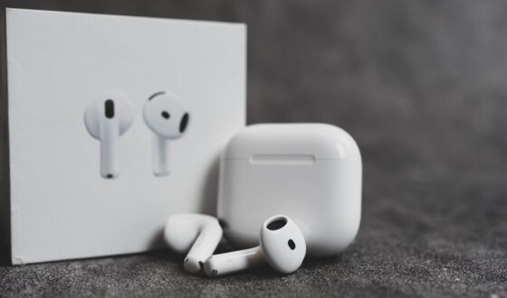 Apple AirPods 5