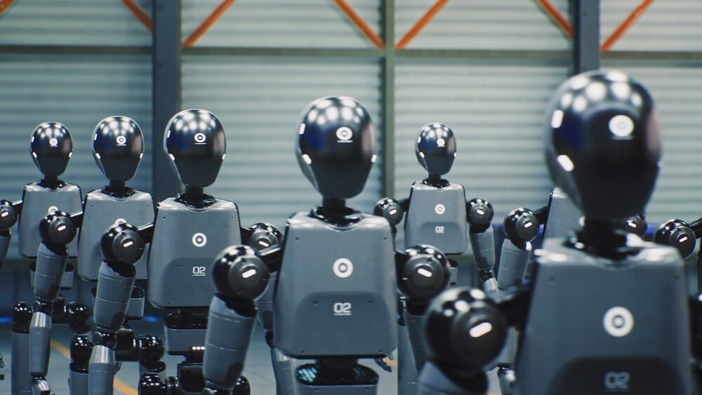 Robot postino bipede in test a Barnsley