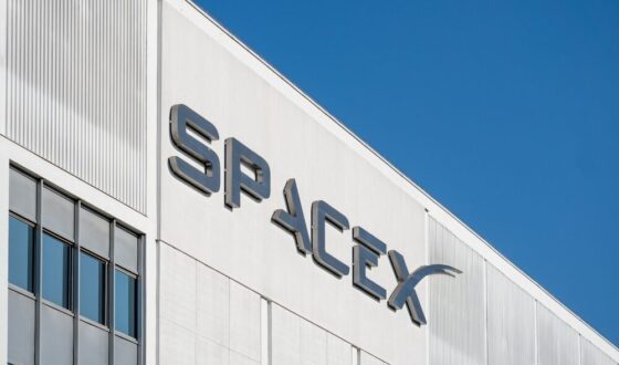 Elon Musk annuncia donazione azioni SpaceX