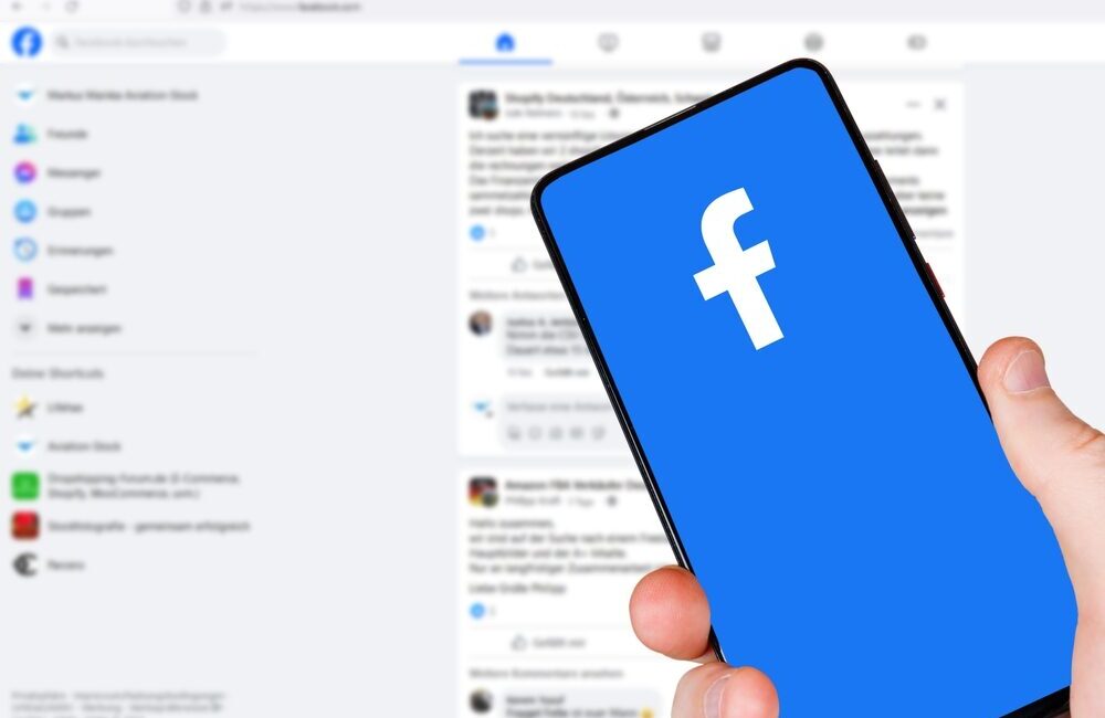Interfaccia Facebook con Reels in primo piano